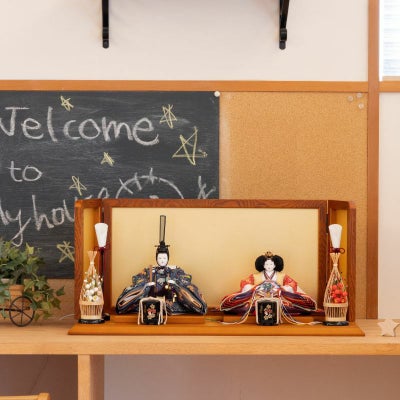 雛人形龍村裂 親王飾り 獅噛鳥獣文錦