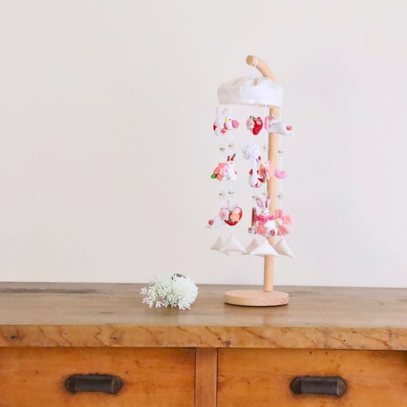 つるし飾り　うさぎっ子白